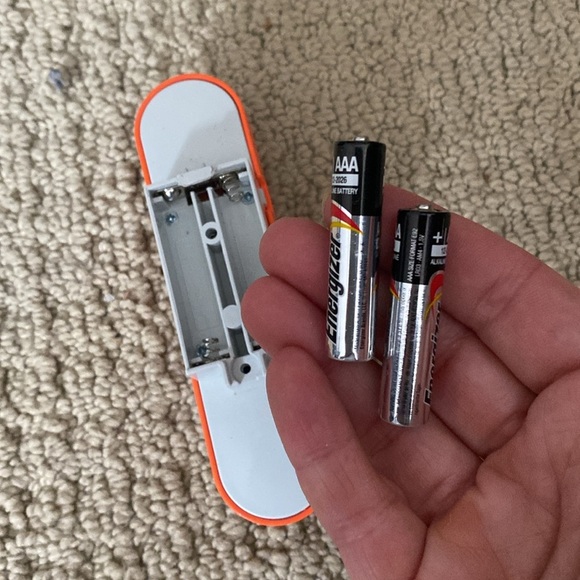 Large Crane Truck - Picture 15 of 15